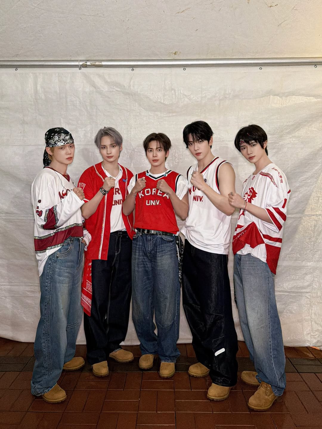 Ý kiến về việc BigHit đầu tư cho nhóm nhạc TXT sau comeback Deja Vu 1 719863515 2300628620677216 5886323611584033257 n