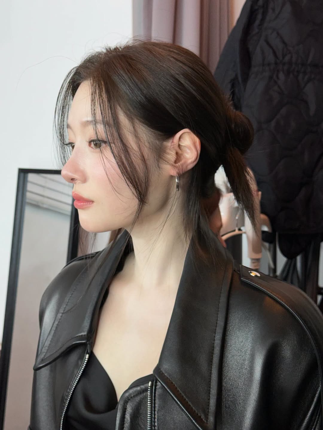 Jung Chaeyeon (I.O.I) được khen ngợi về nhan sắc trên Instiz 1 719900107 4366261666928724 1870540547766178730 n