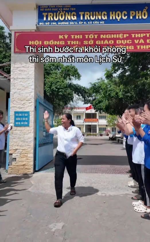 Giáo viên Lịch Sử Thoa chia sẻ khoảnh khắc trước ngày thi THPTQG 2026 3 723190985 1881522949188302 185623671490198246 n